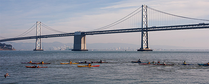 img_lg_mb_bayBridgePaddlers